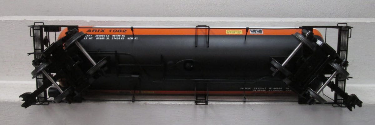 USA Trains R15259 G Airco 42' Modern Tank Car (Metal Wheels)