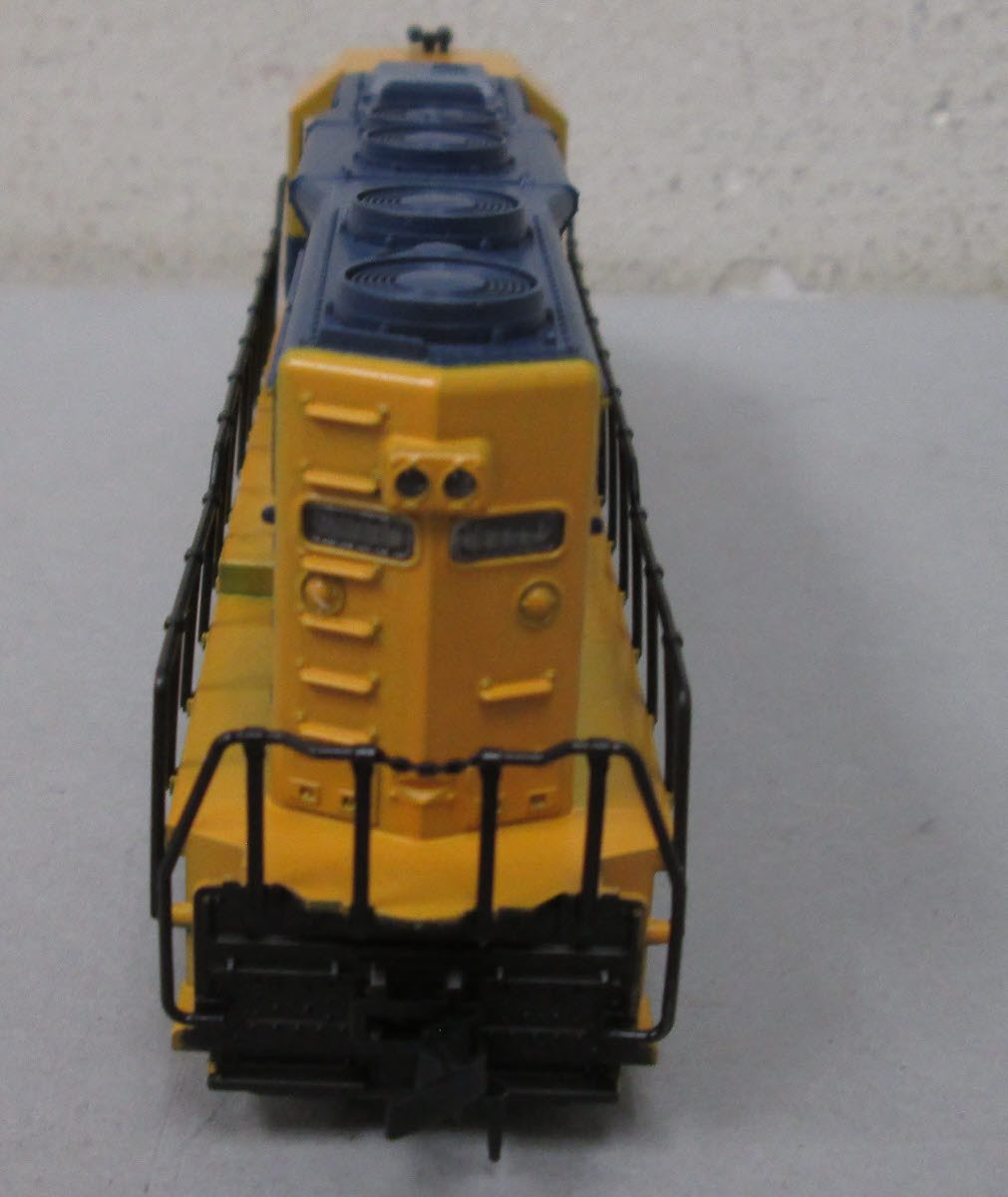 Atlas 7011 HO Scale Santa Fe SD35 Powered Diesel Locomotive #1001-DC