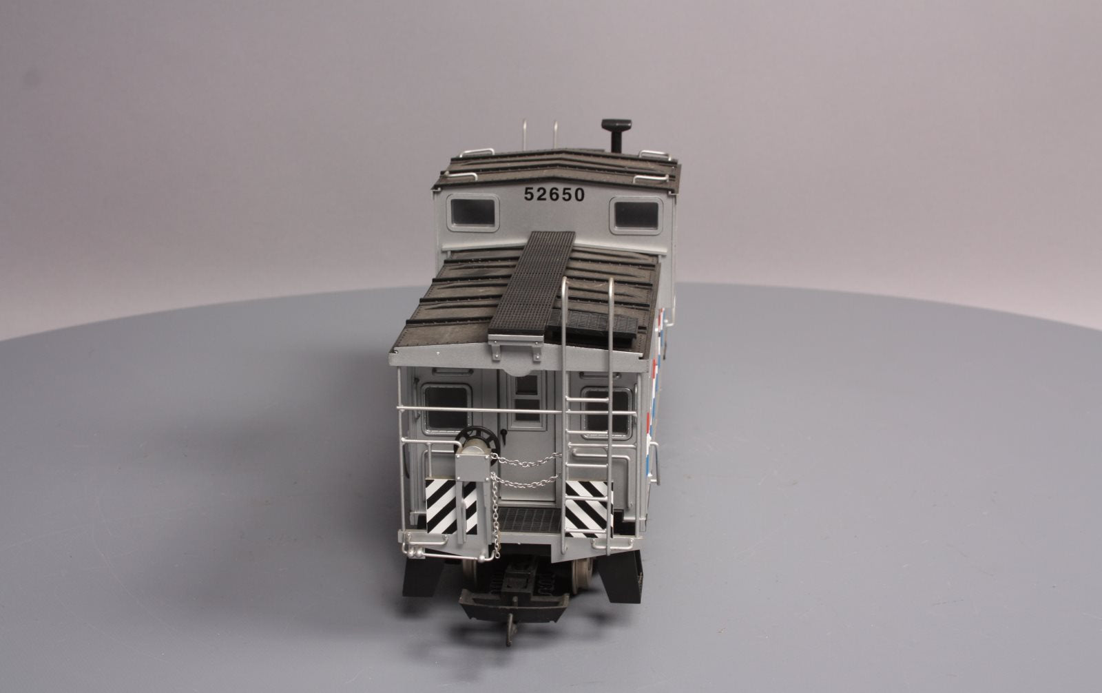 USA Trains 12113 Amtrak Extended Vision Caboose #52650 - Metal Wheels