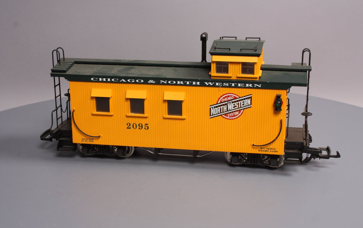 USA Trains R12016 G Chicago and North Western Woodsided Caboose