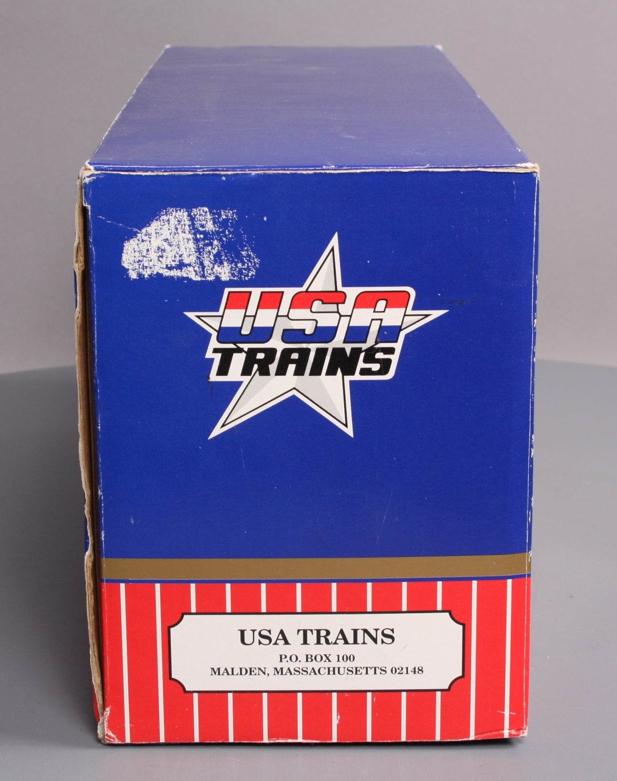 USA Trains R12016 G Chicago and North Western Woodsided Caboose