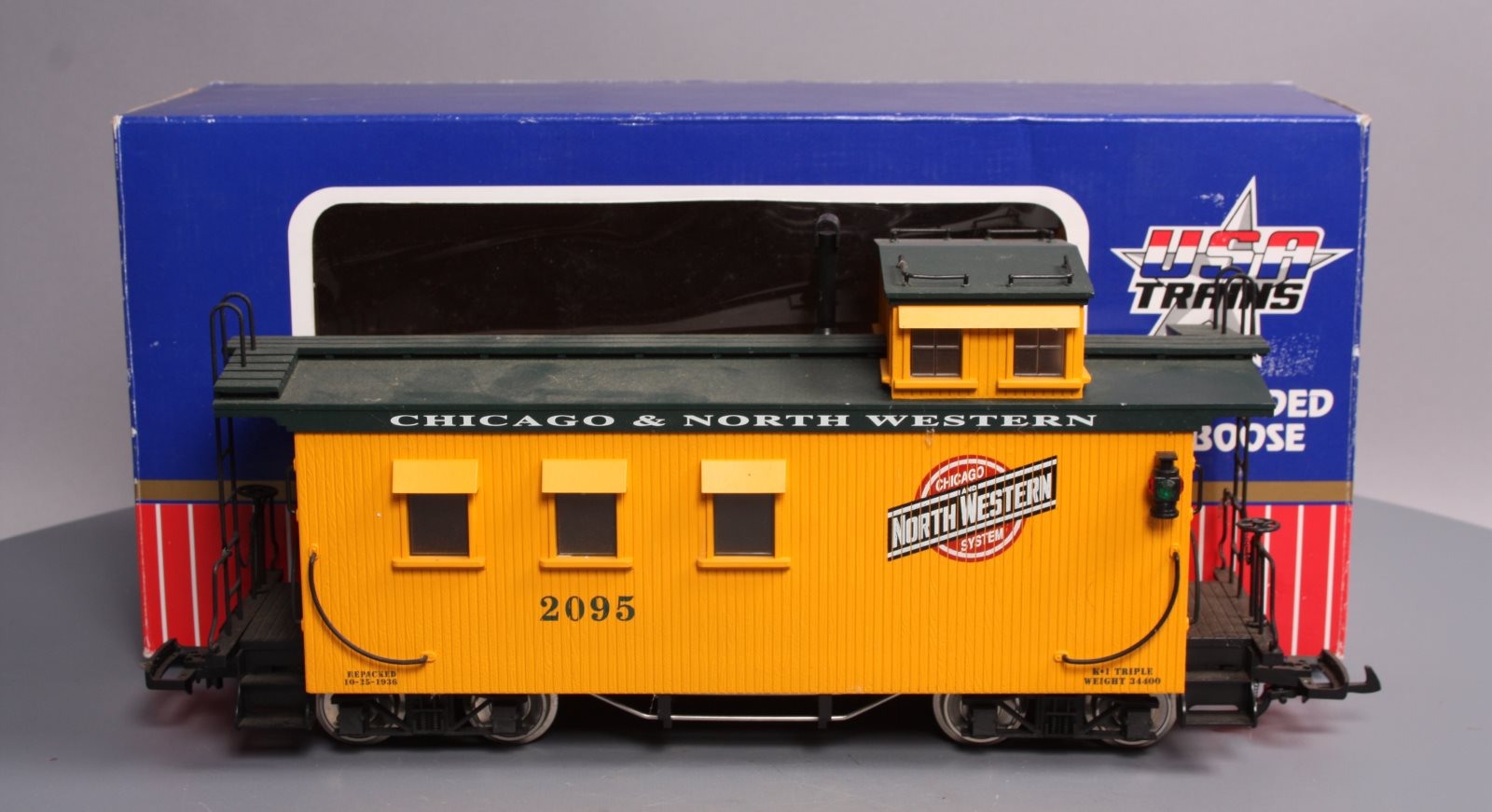 USA Trains R12016 G Chicago and North Western Woodsided Caboose