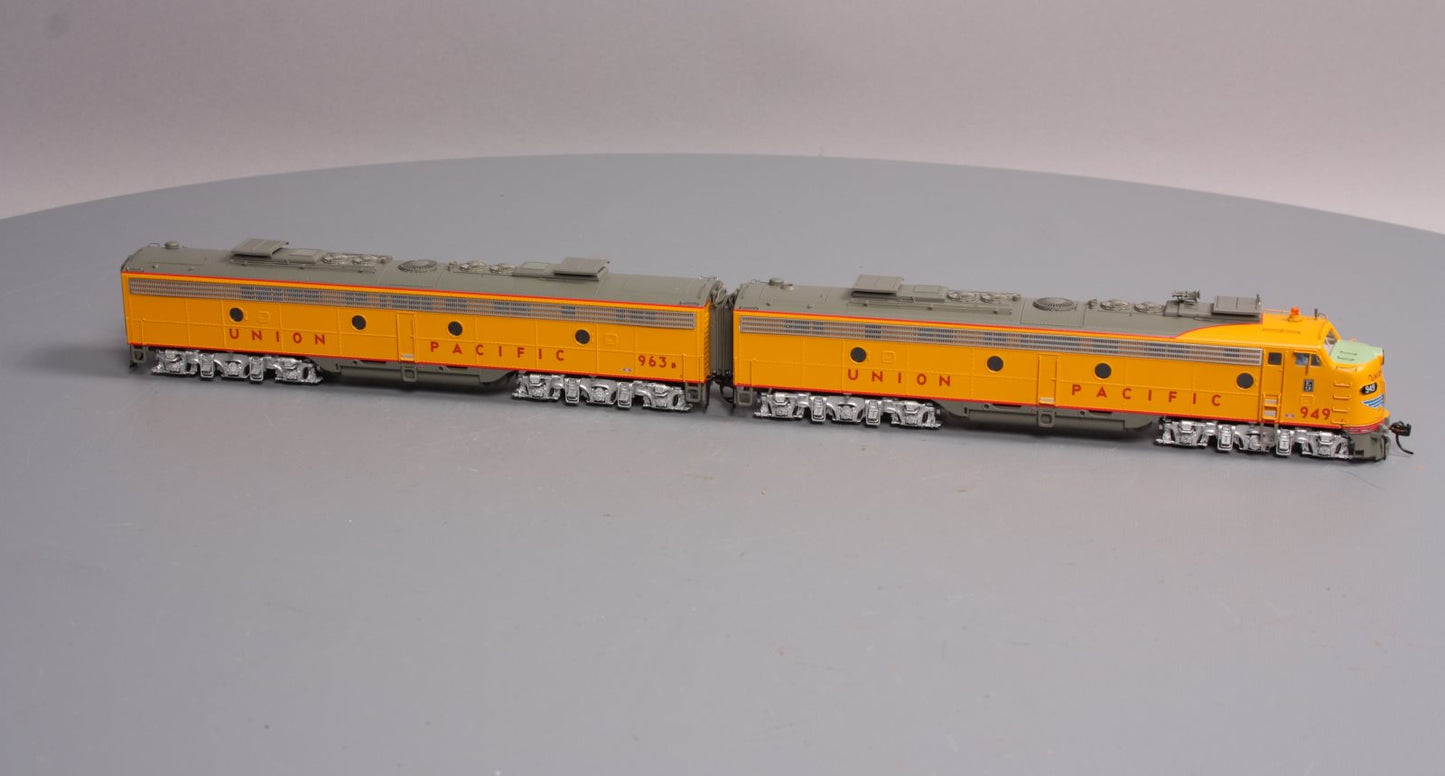 Walthers 920-48384 HO Union Pacific E9A-BM STD Diesels #949/963B