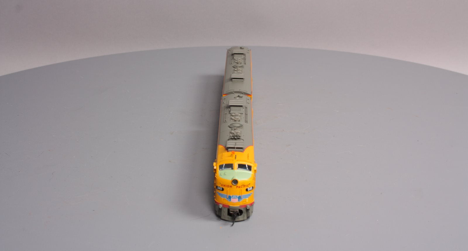 Walthers 920-48384 HO Union Pacific E9A-BM STD Diesels #949/963B