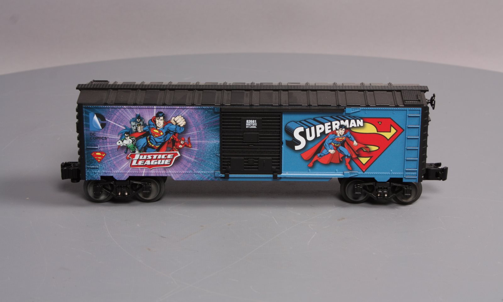 Lionel 6-82681 O Gauge DC Comics Justice League Superman Boxcar