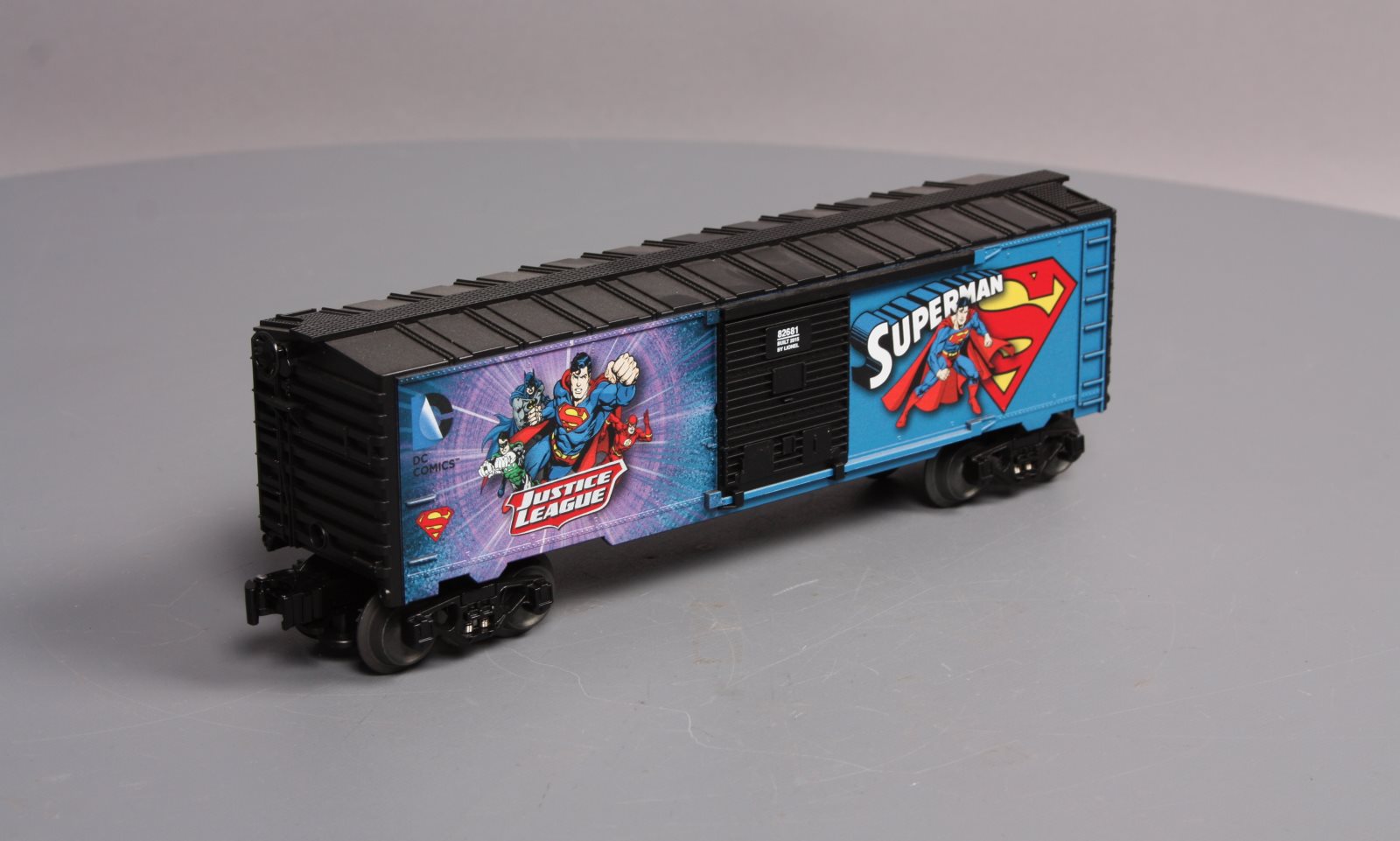 Lionel 6-82681 O Gauge DC Comics Justice League Superman Boxcar