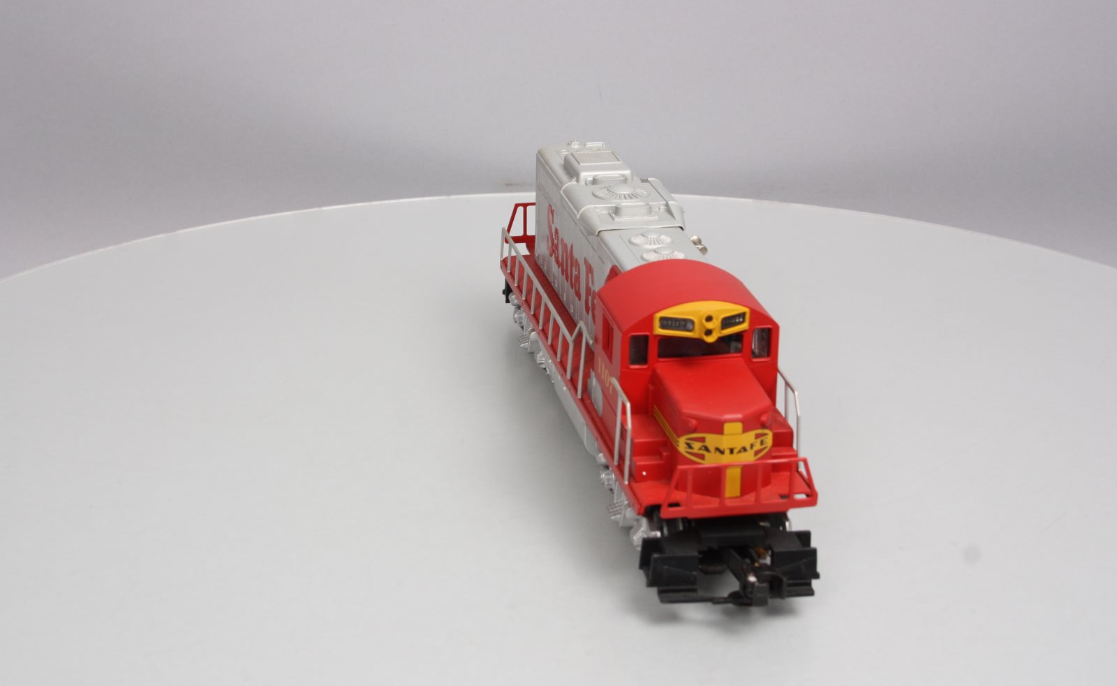 最大15%OFFクーポン Lionel 6-28875 #1107 Locomotive Diesel Powered GP20 Fe Santa お香