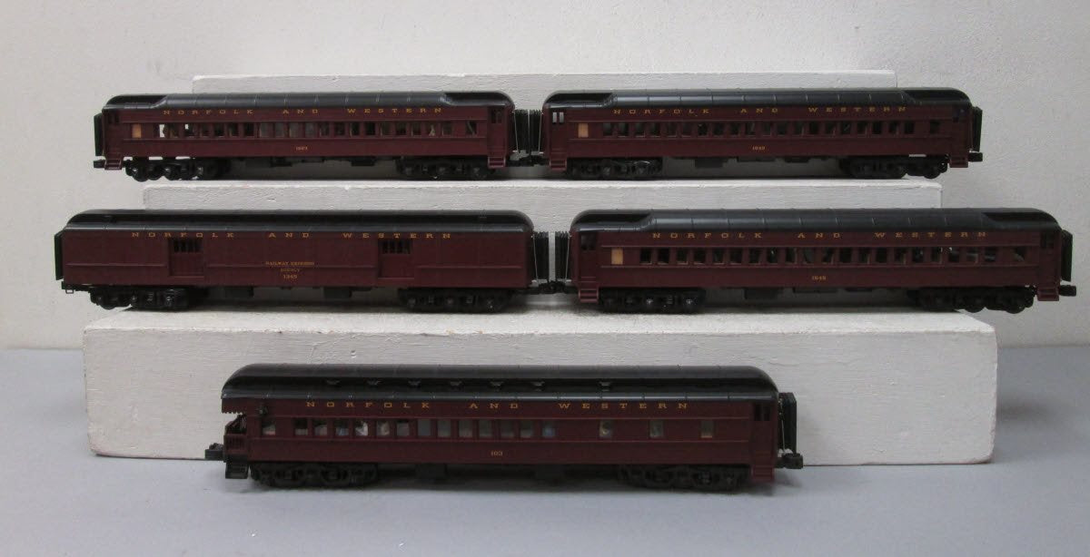 MTH 20-40024 O Norfolk & Western 70' Madison Passenger Car Set (Set of 5)