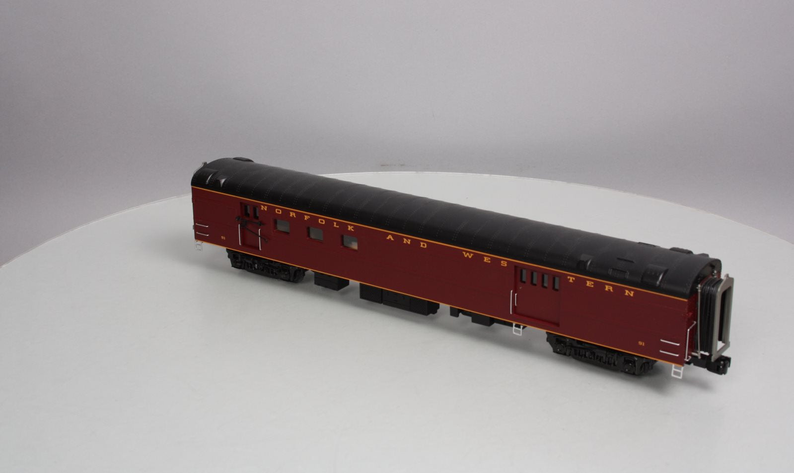 MTH 20-68260 O Norfolk & Western 70' Streamlined Smooth Side RPO Passenger Car
