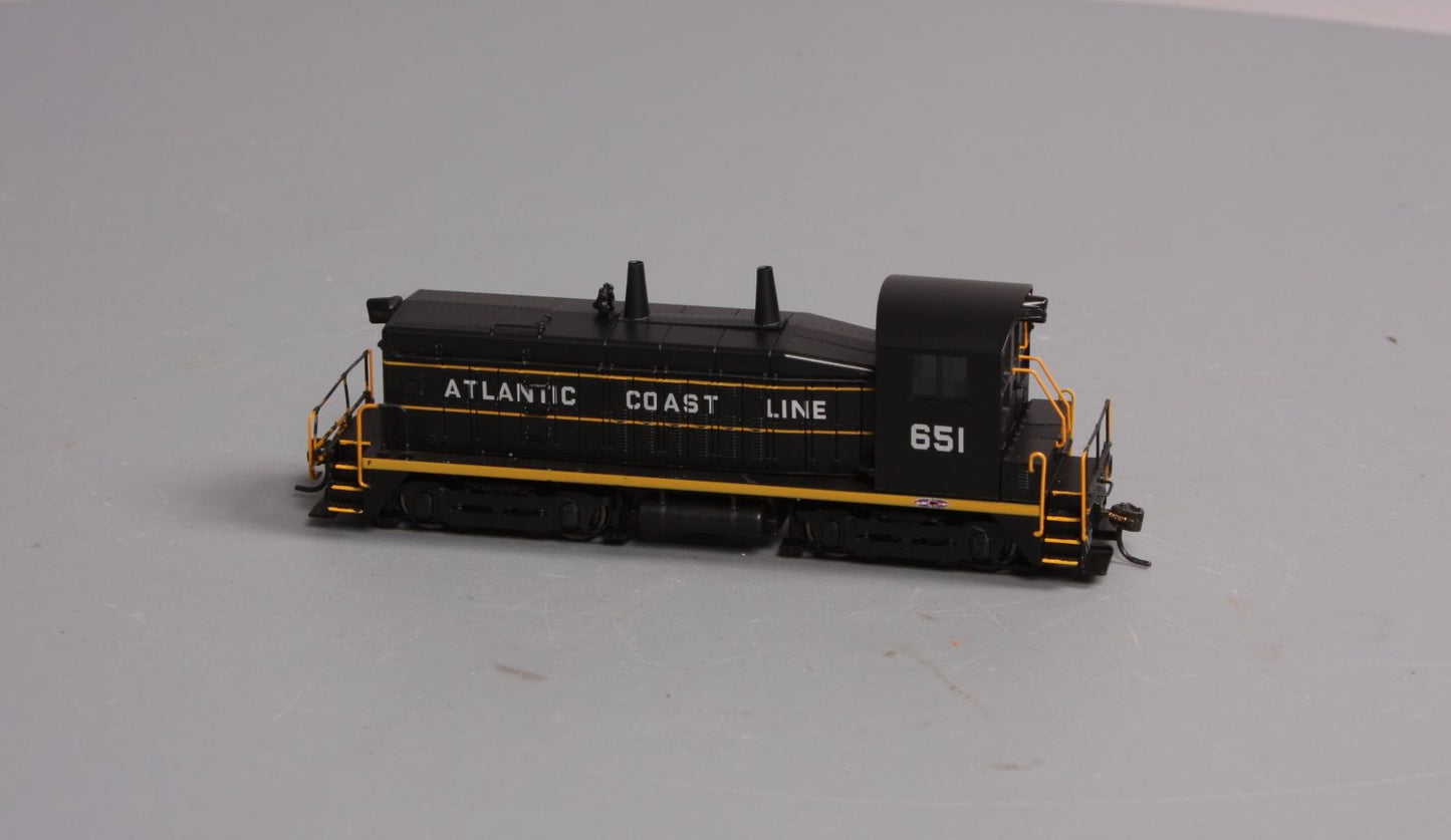 Broadway Limited 1215 HO ACL EMD SW7 Diesel Switcher #651 with Paragon 2