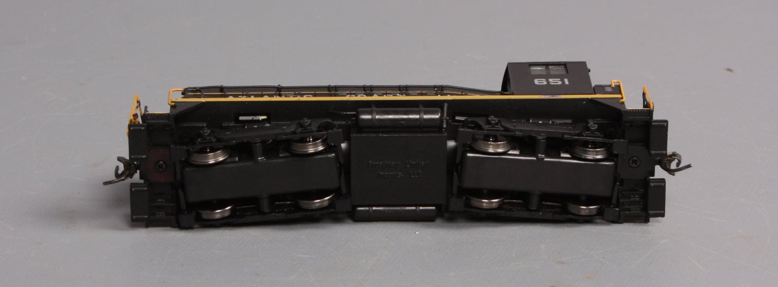 Broadway Limited 1215 HO ACL EMD SW7 Diesel Switcher #651 with Paragon 2