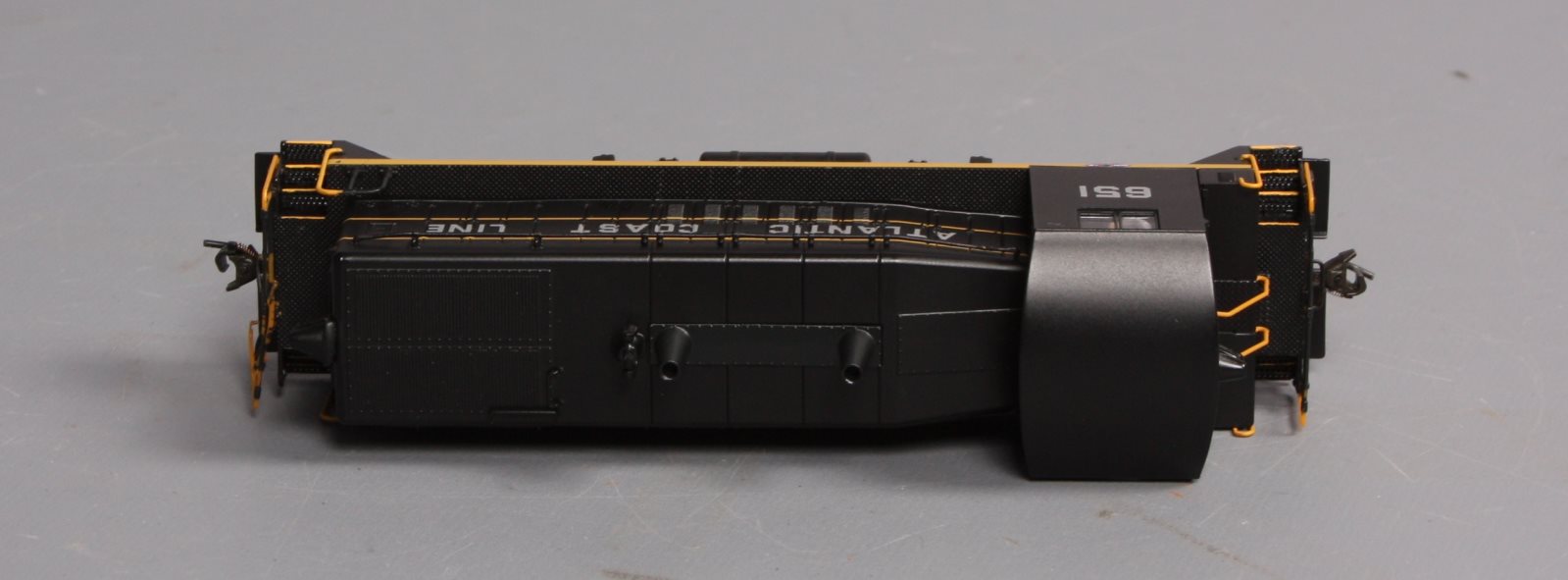 Broadway Limited 1215 HO ACL EMD SW7 Diesel Switcher #651 with Paragon 2