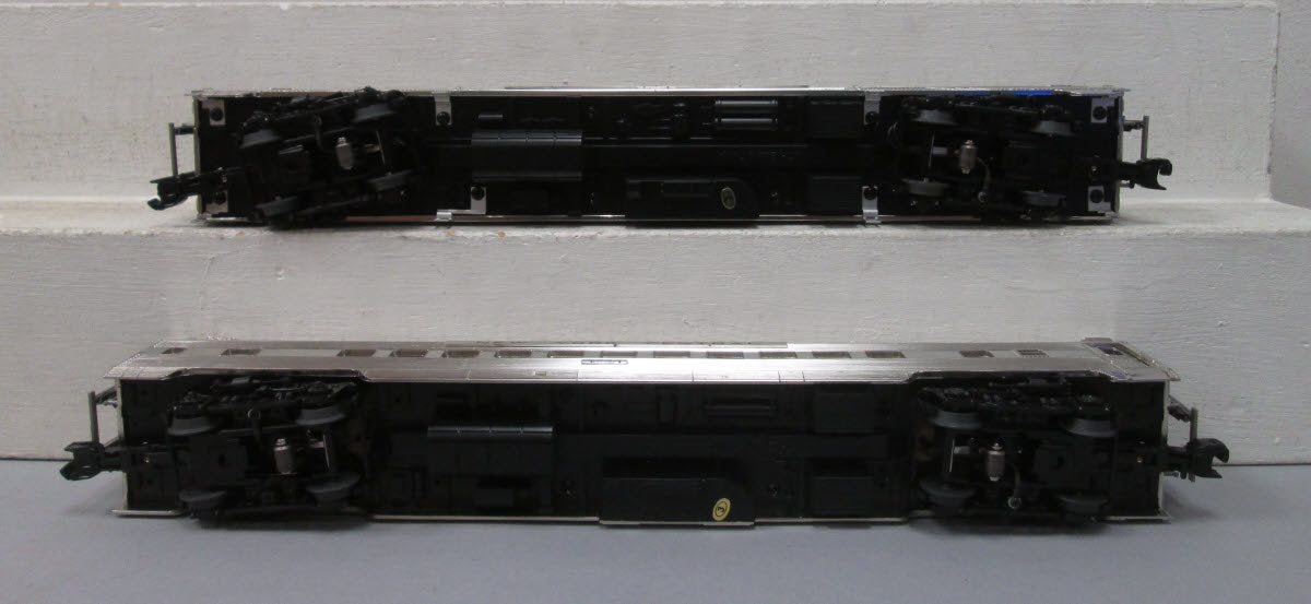 MTH 20-66146 O New York Central 70' Streamlined Sleeper/Diner Set (Set of 2)