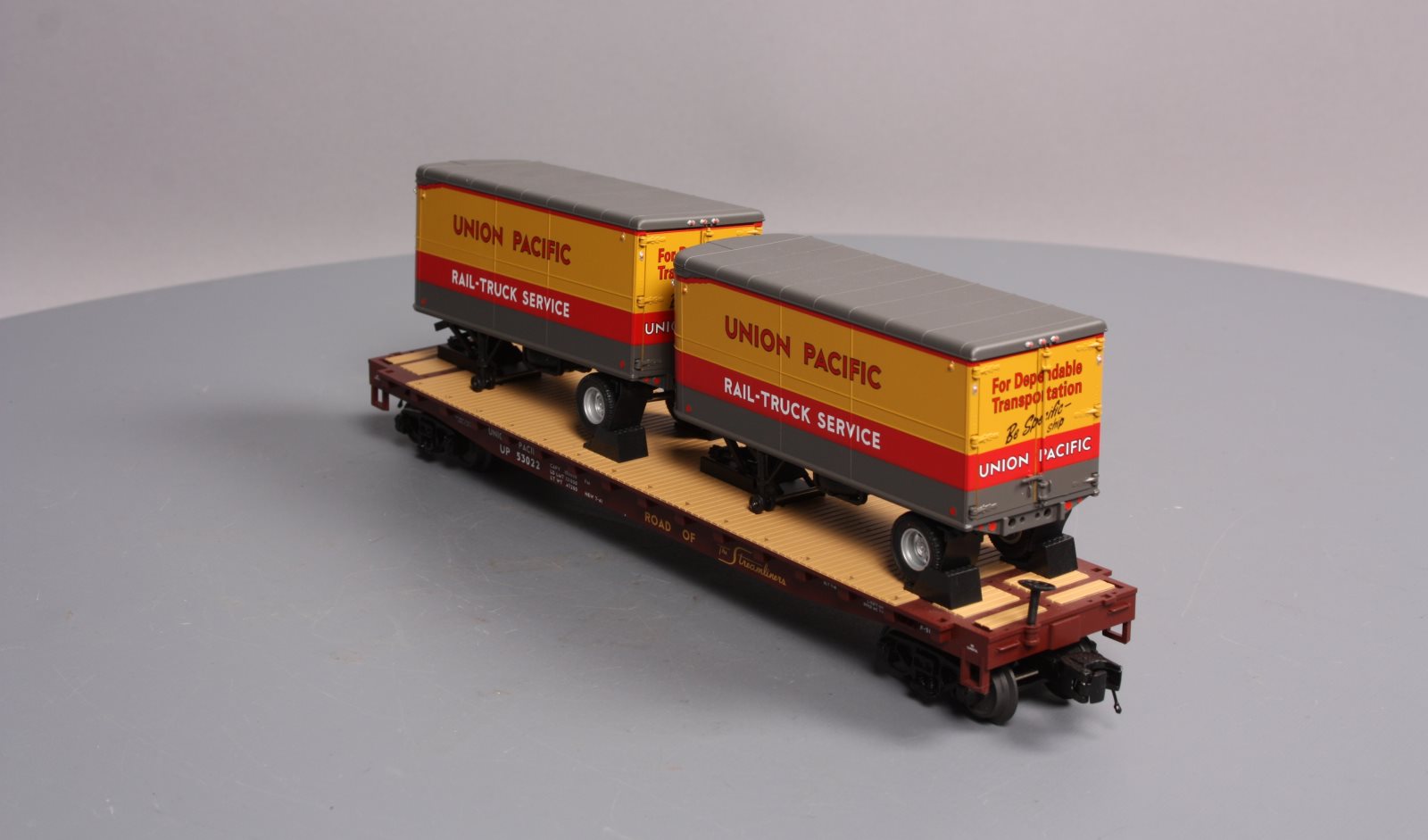 MTH 20-95124 O Gauge Union Pacific Flatcar w/ 2 Pup Trailers #53022