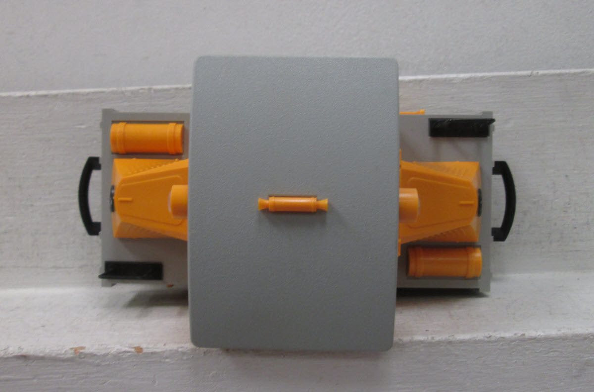 Hartland 09702 G Scale Undecorated Steeple-Cab Diesel Switcher
