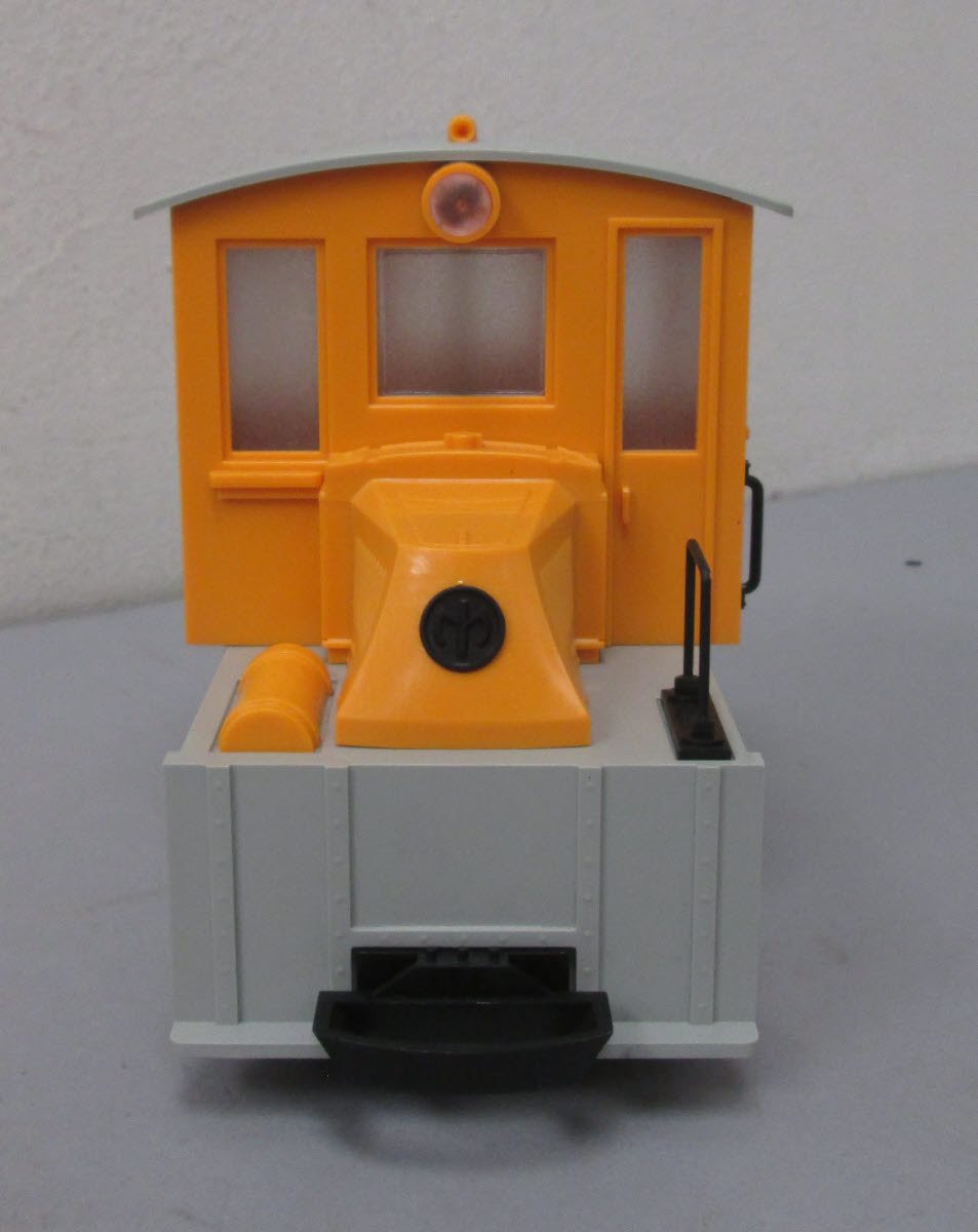 Hartland 09702 G Scale Undecorated Steeple-Cab Diesel Switcher