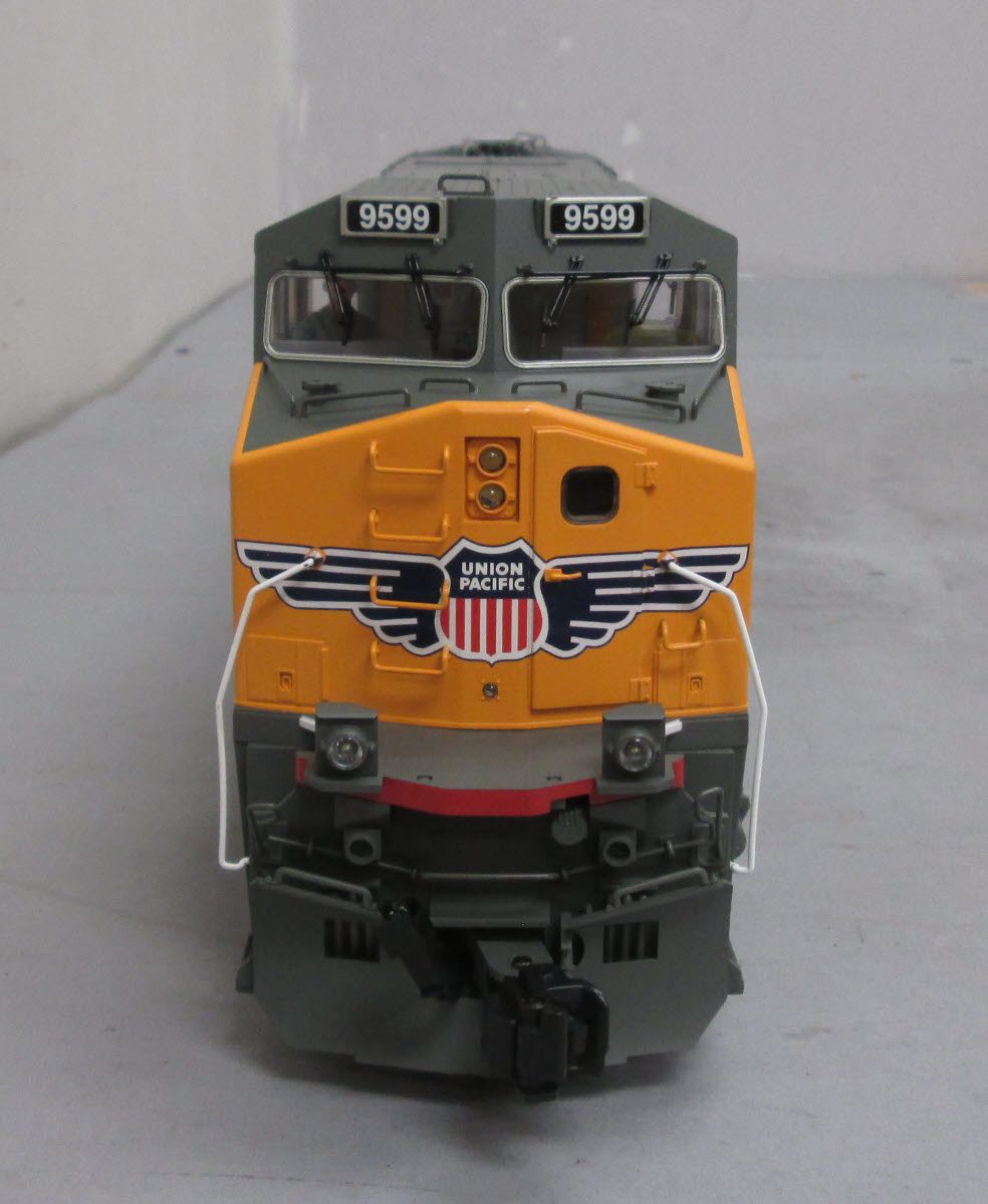 Aristo-Craft 23010 UP Flag & Wings Dash 9-44CW Diesel Locomotive #9599