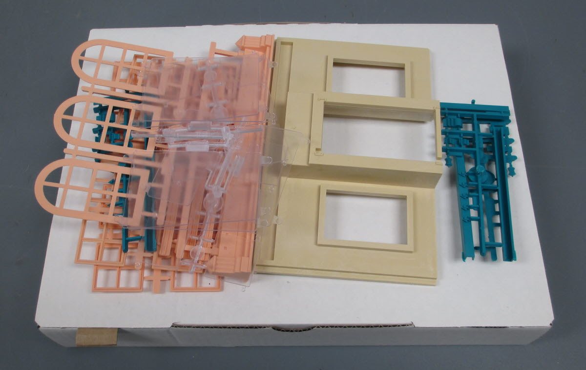 Piko 62206 G Scale Evening Post Building Kit