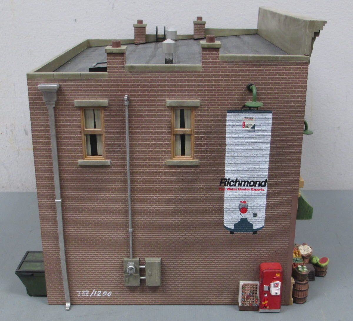 Woodland Scenics BR5821 O Built-&-Ready Eau Claire General Store Building