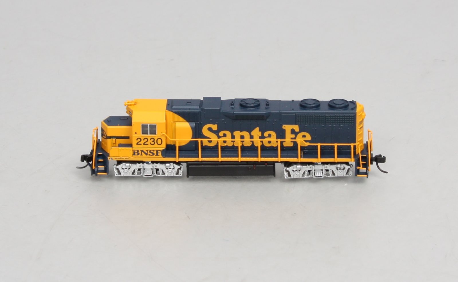 Atlas 40000394 N Scale BNSF GP-38 Diesel Locomotive w/DCC #2235