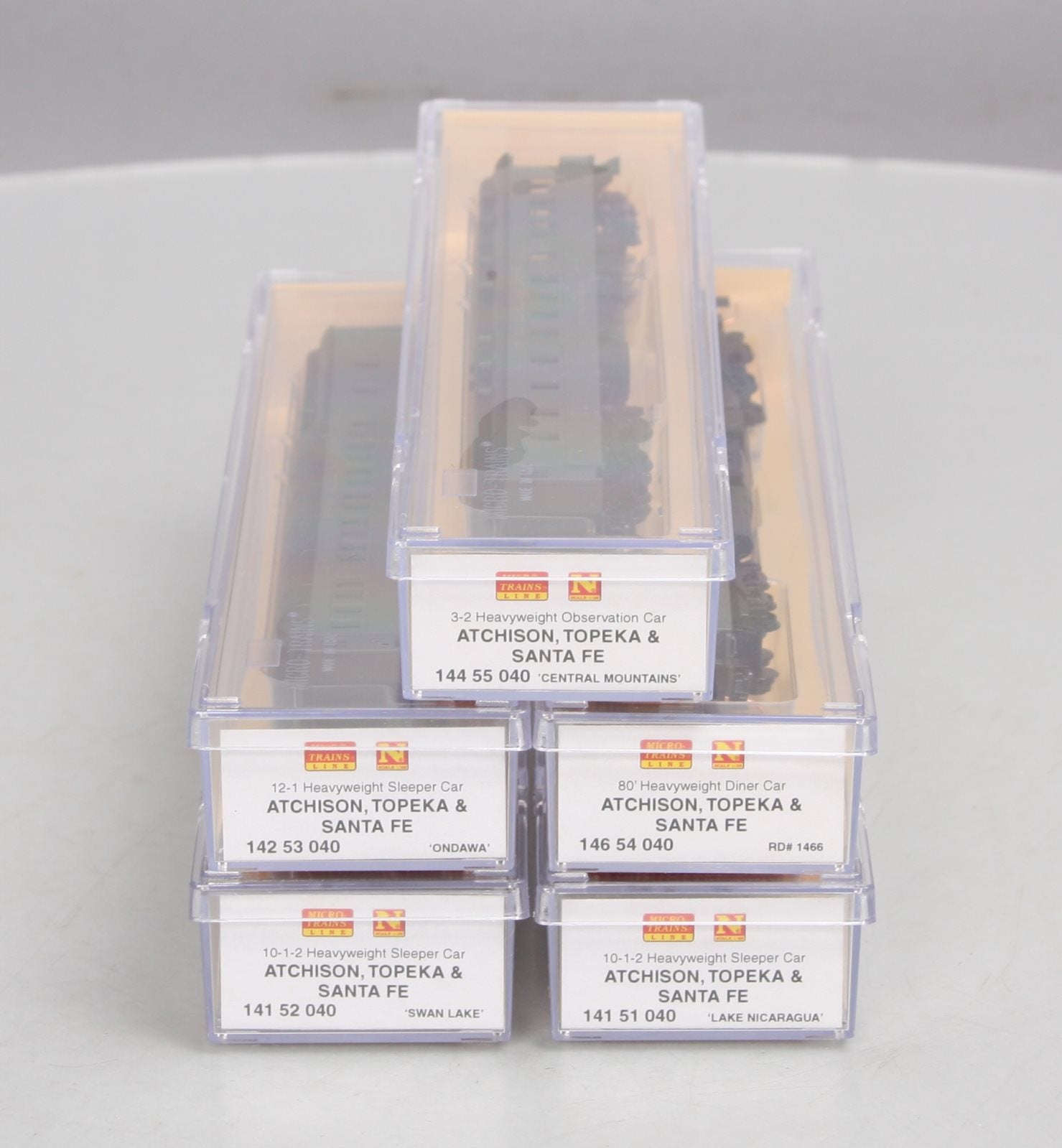 Micro-Trains 99301590 N Scale ATSF Heavyweight Passenger Cars (Set of 5)
