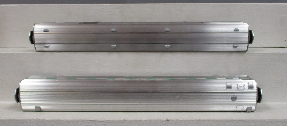 Lionel 6-25613 Santa Fe Super Chief 18" Passenger Car Set