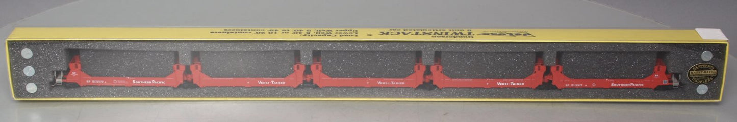 Deluxe Innovations 15010M-B Twinstack Southern Pacific W/Magne-Matic 5 Car Set