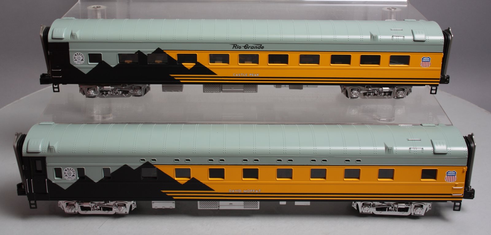 MTH 20-66176 Denver Rio Grande Heritage 70' ABS Sleeper/Diner Passenger Set