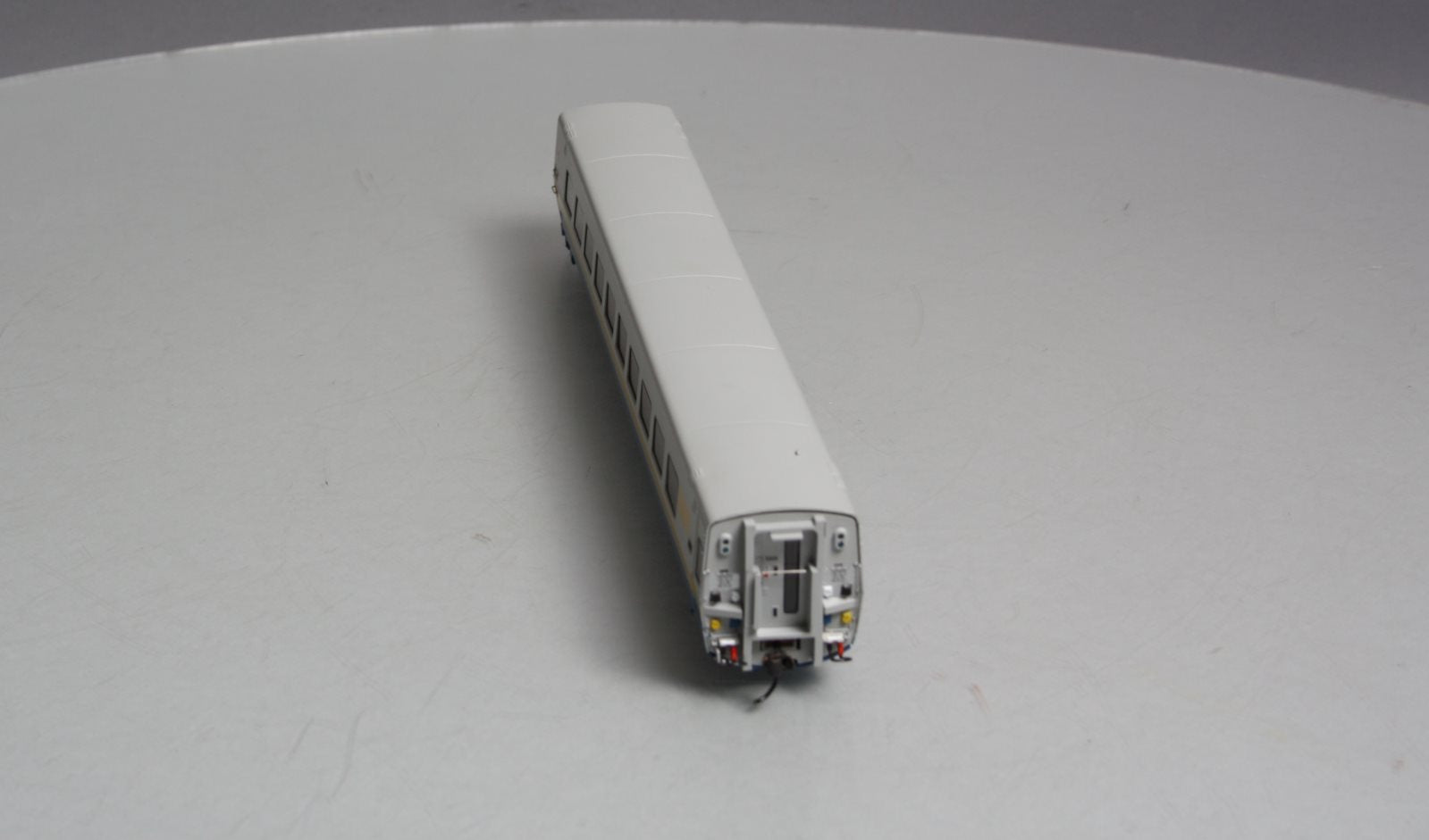 Rapido 108002 HO Scale VIA Rail LRC Coach #3309