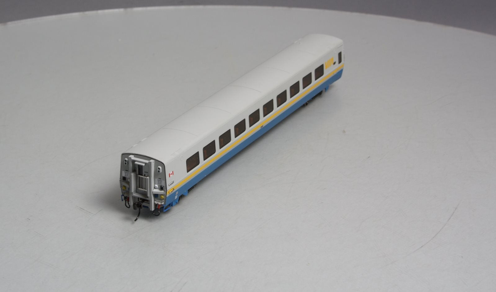 Rapido 108002 HO Scale VIA Rail LRC Coach #3309