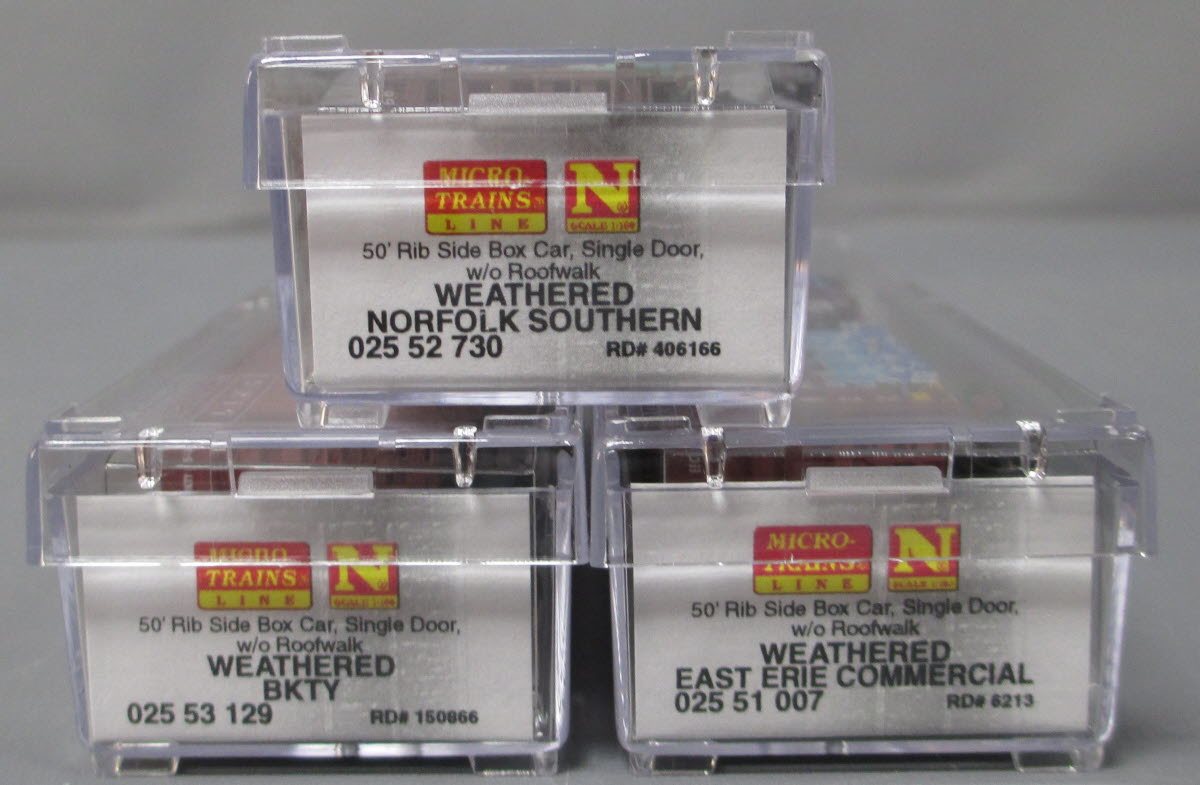 Micro-Trains 99305430 N Animal 50' Rib Side Single Door Boxcar (Set of 3)