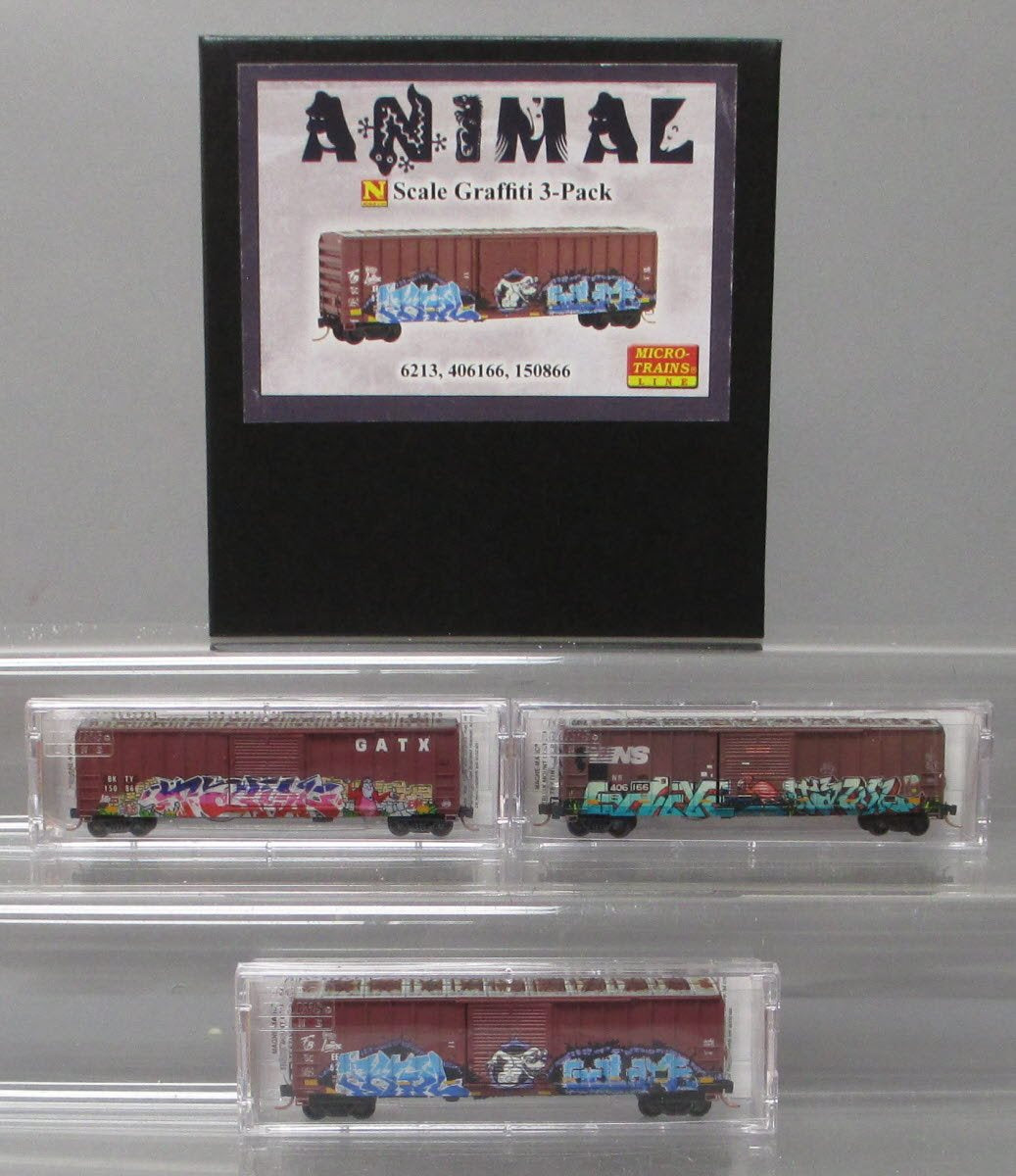 Micro-Trains 99305430 N Animal 50' Rib Side Single Door Boxcar (Set of 3)
