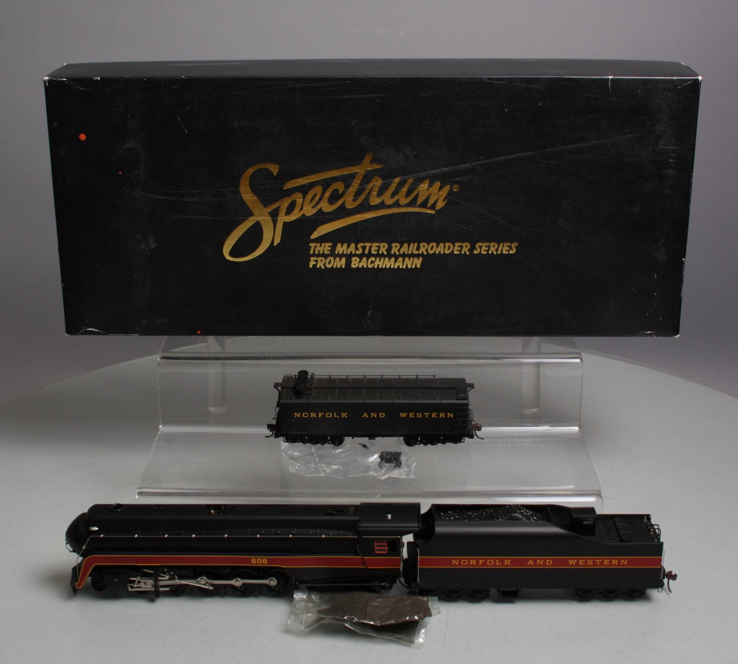 Bachmann 82105 Spectrum HO Scale N&W J 4-8-4 Freight Steam Locomotive #608