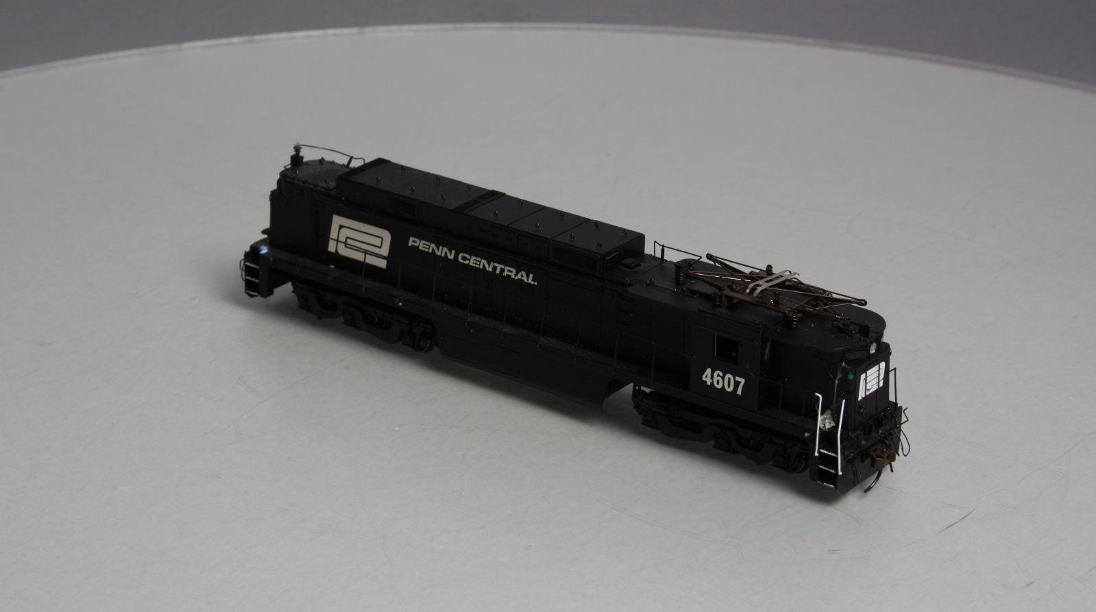 Bachmann 82405 HO Penn Central GE E33 Electric Locomotive #4605