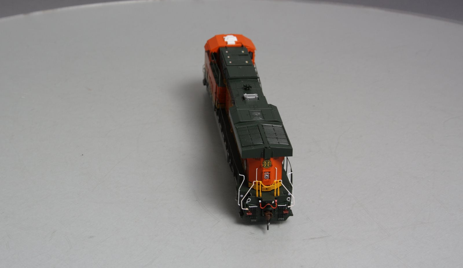Athearn G83004 HO Burlington Northern Santa Fe GE ES44DC Diesel Locomotive #7652