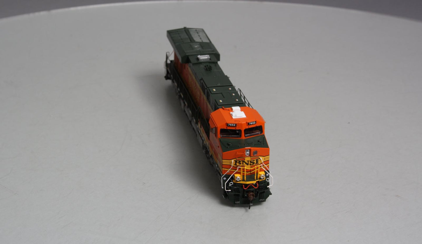 Athearn G83004 HO Burlington Northern Santa Fe GE ES44DC Diesel Locomotive #7652
