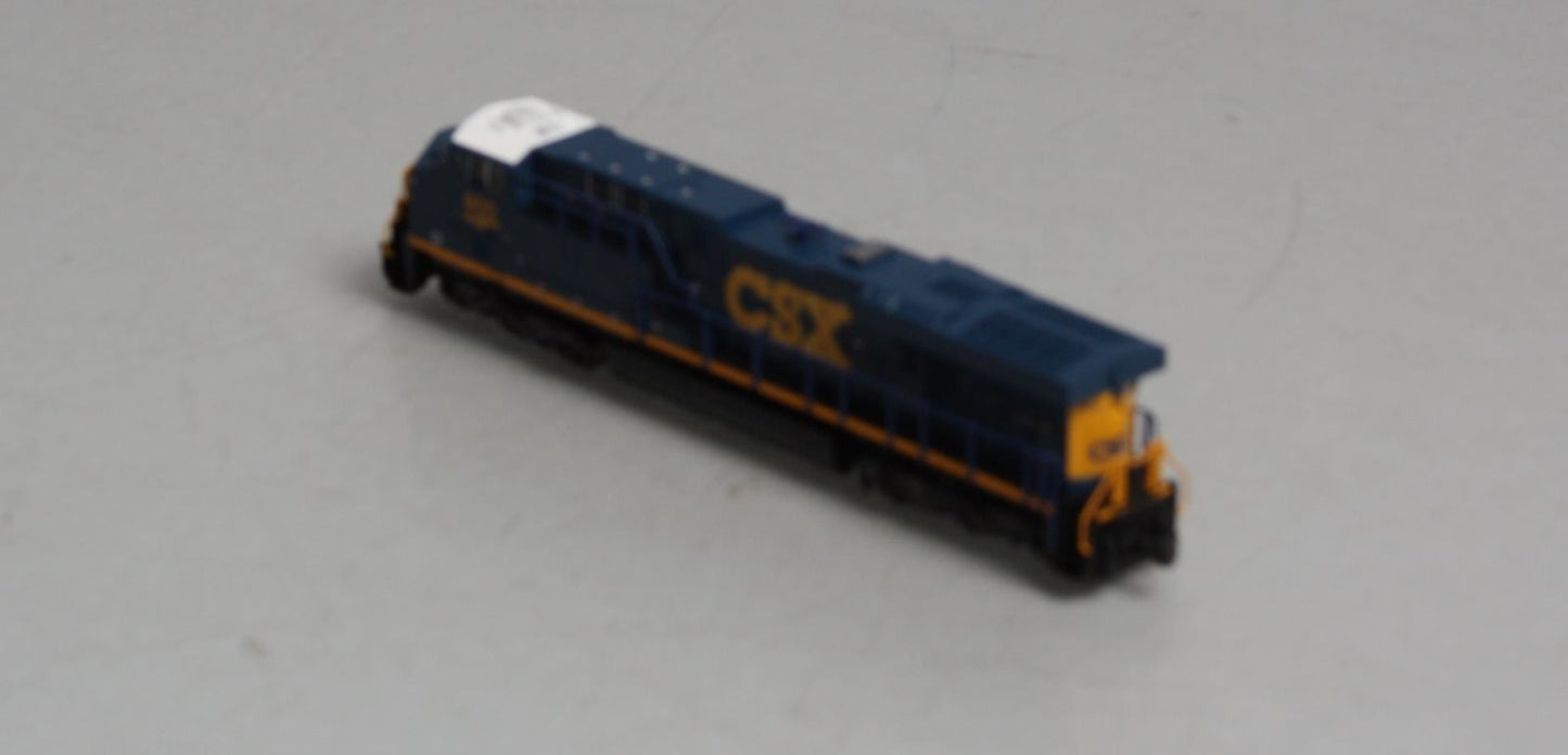 Kato 176-8915 N Scale CSX GE ES44AC Diesel Locomotive #800