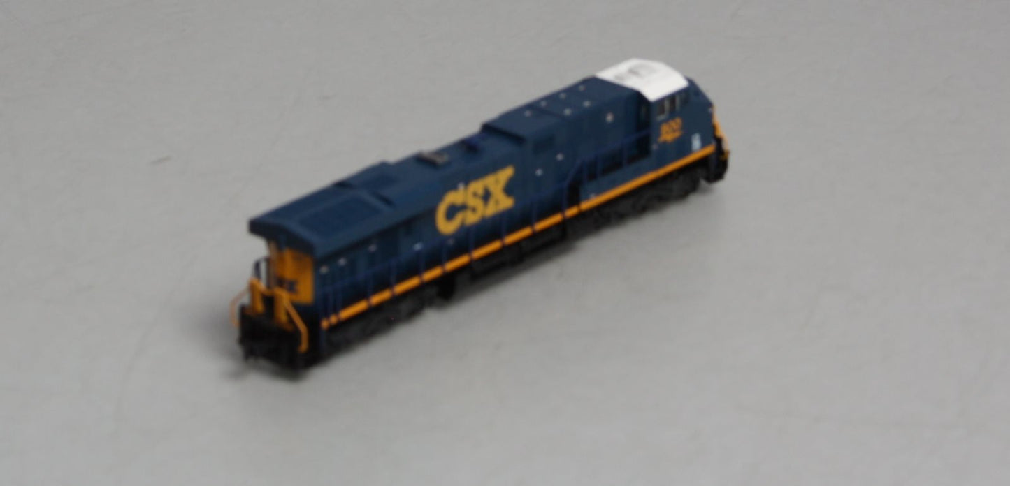 Kato 176-8915 N Scale CSX GE ES44AC Diesel Locomotive #800