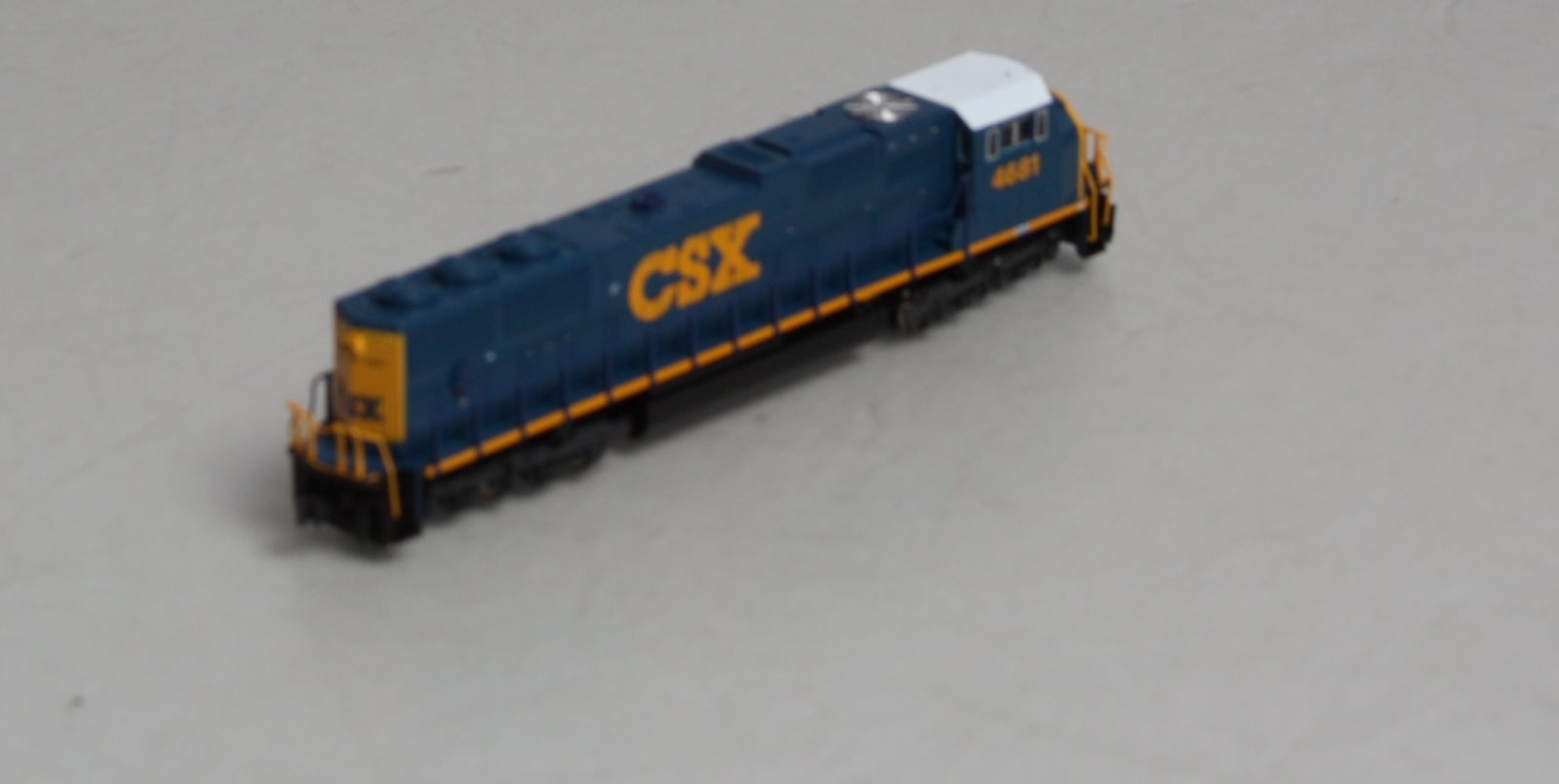 Kato 176-7601 N Scale CSX SD70M Diesel #4681 – Trainz