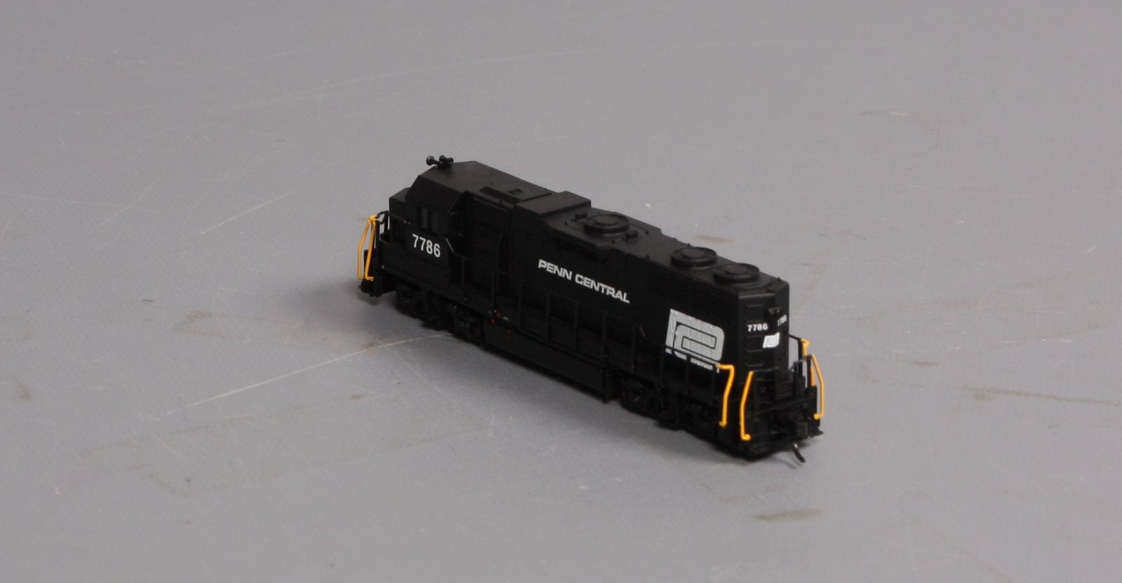 Atlas 53992 N Scale PC GP38 Diesel Locomotive #7786