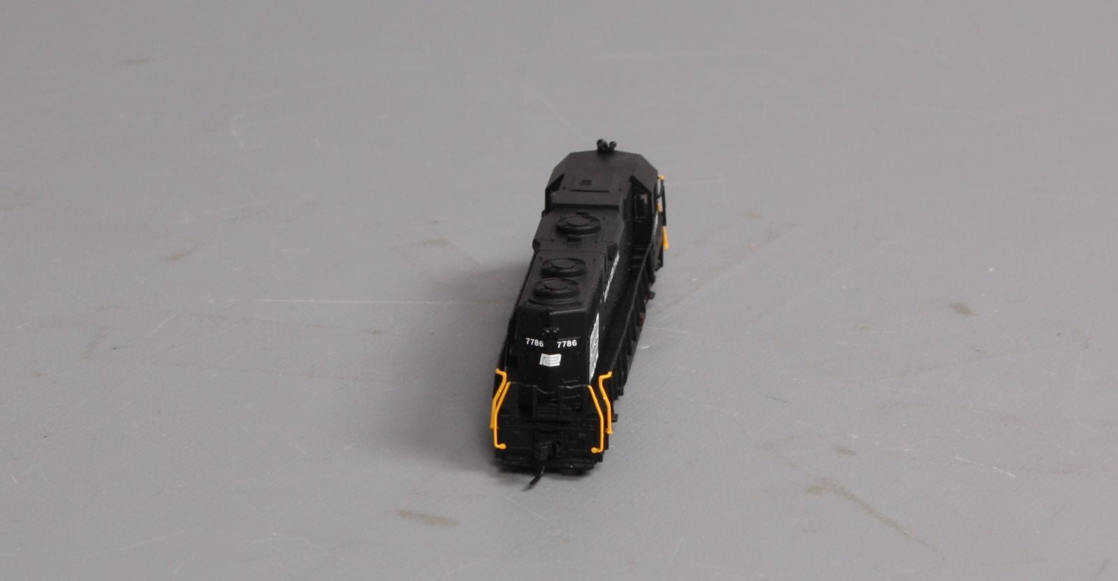 Atlas 53992 N Scale PC GP38 Diesel Locomotive #7786