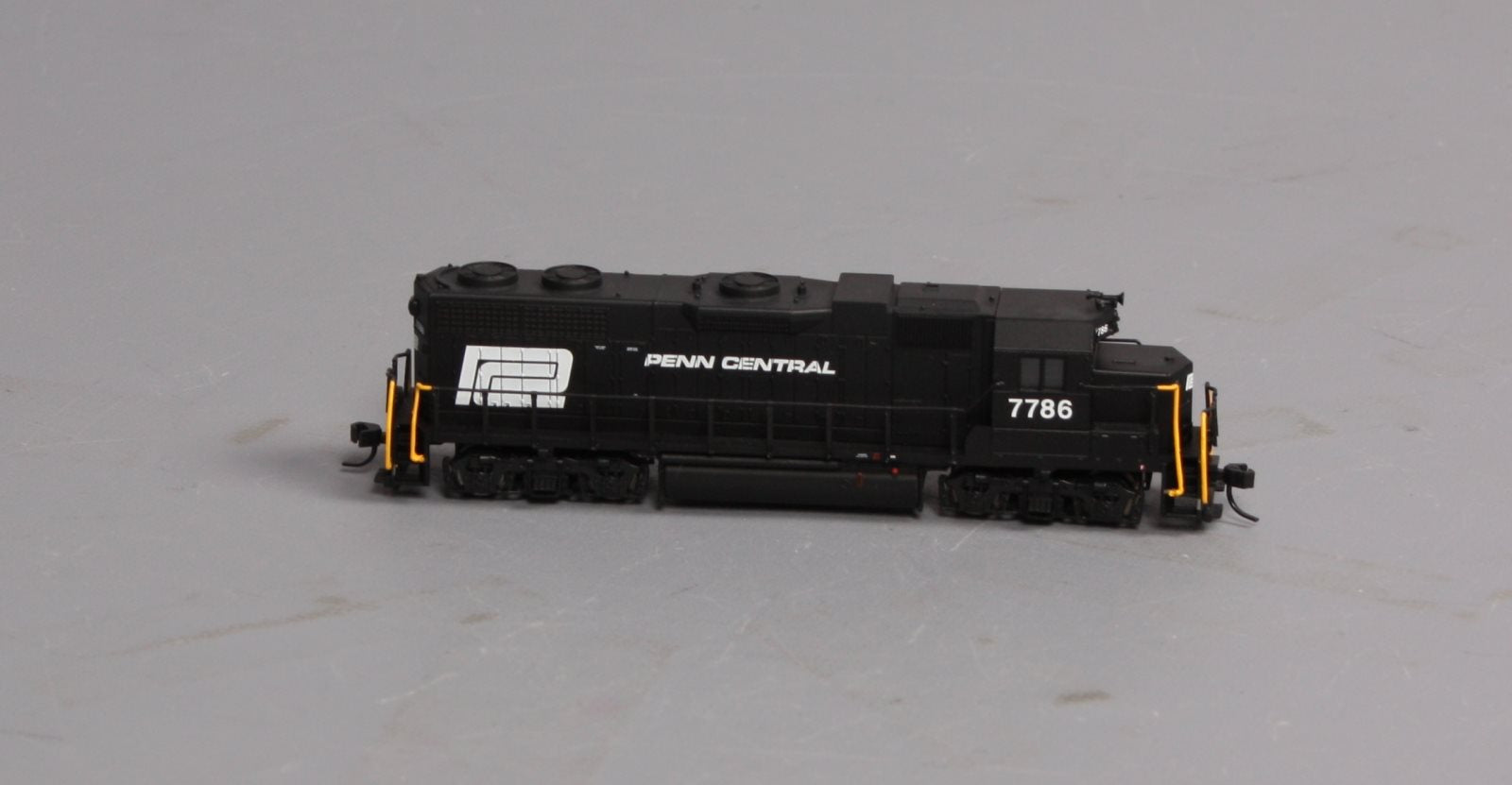 Atlas 53992 N Scale PC GP38 Diesel Locomotive #7786