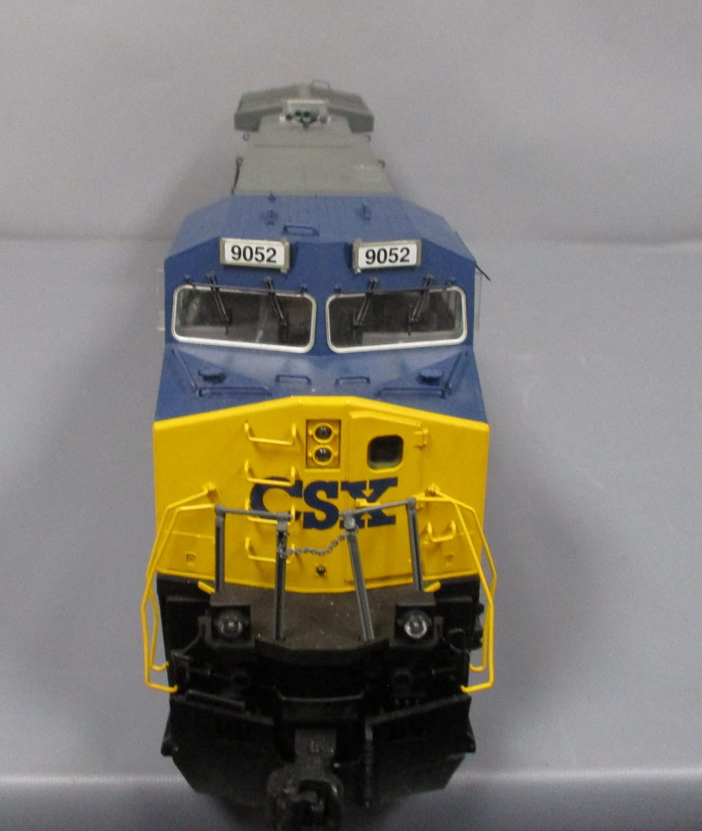 Aristo-Craft 23001 G CSX Dash 9 44-CW Diesel Locomotive #9052