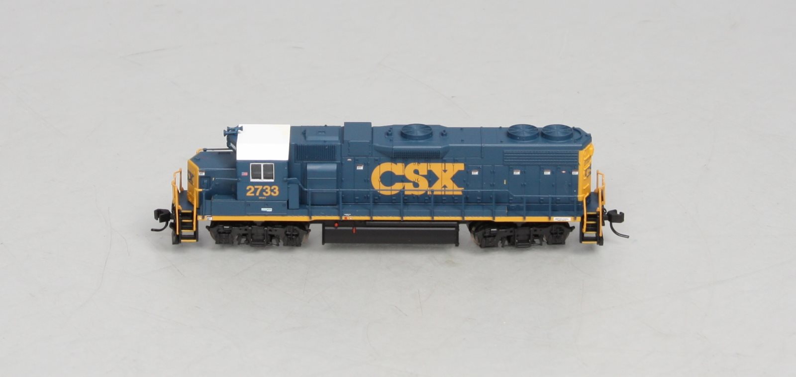 Atlas 47632 N Scale CSX Transportation GP38-2 Diesel Locomotive #2733