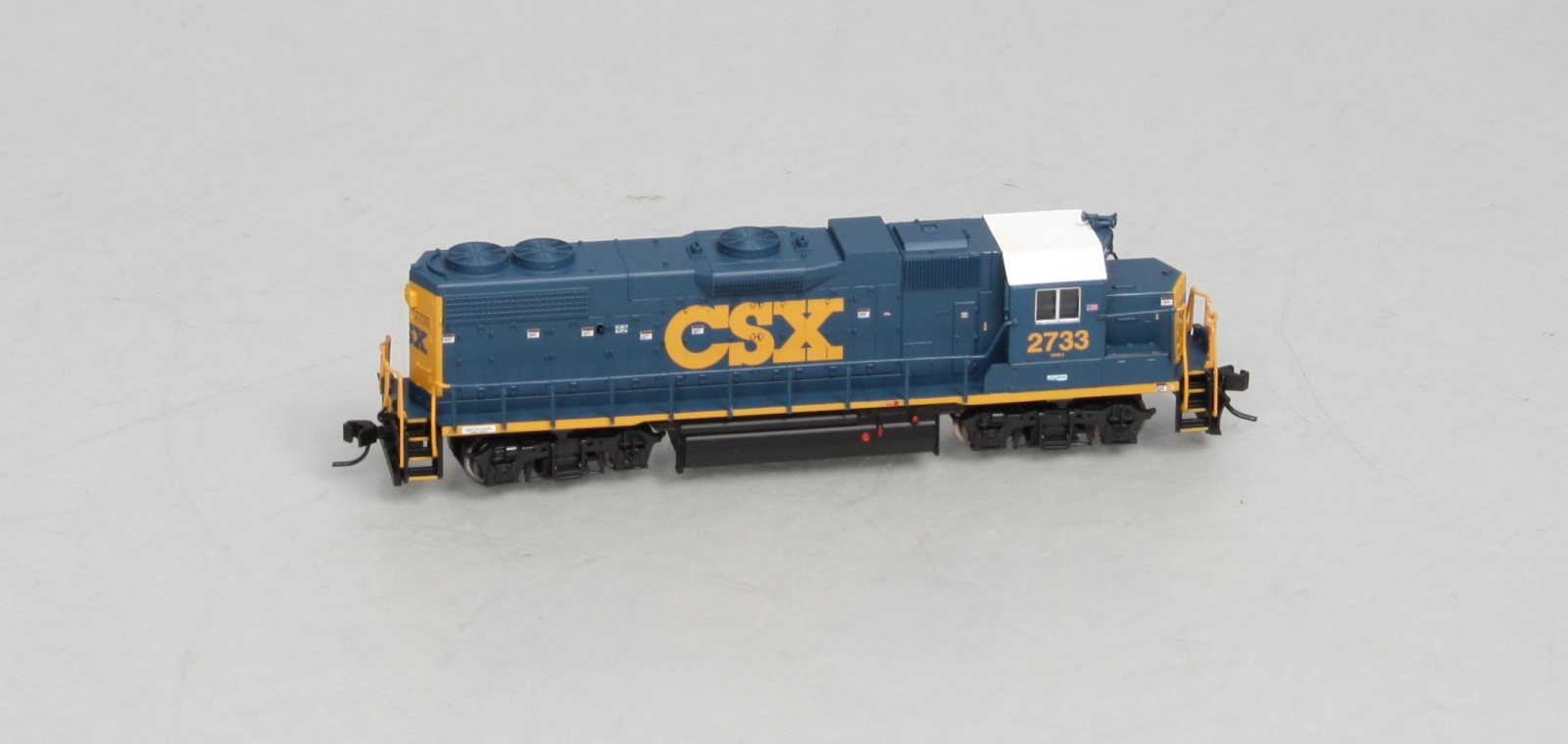 Atlas 47632 N Scale CSX Transportation GP38-2 Diesel Locomotive #2733