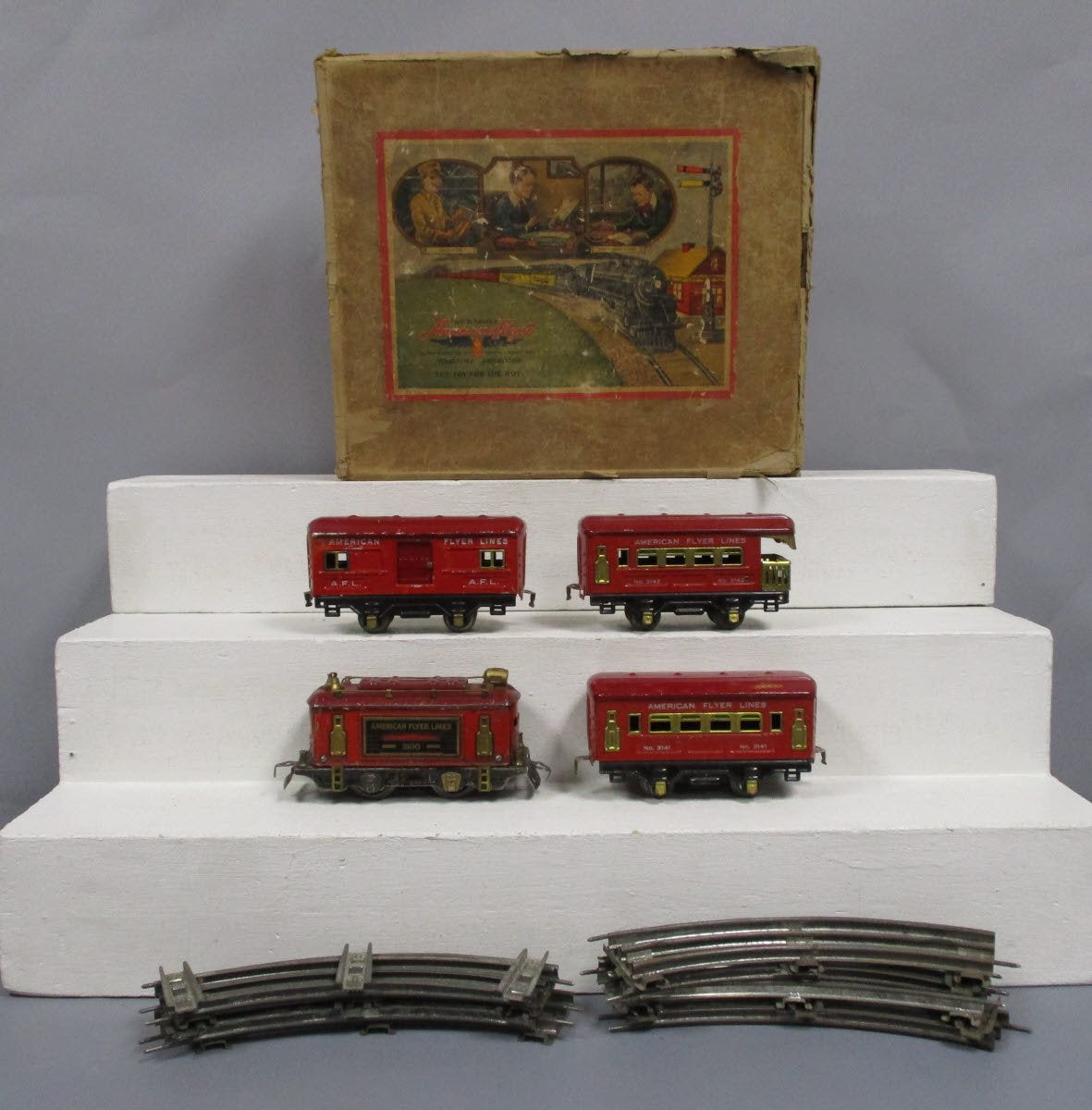 American Flyer 1312 O Vintage Vanguard Set: Red 3100 Electric Loco w/3141 & 3142