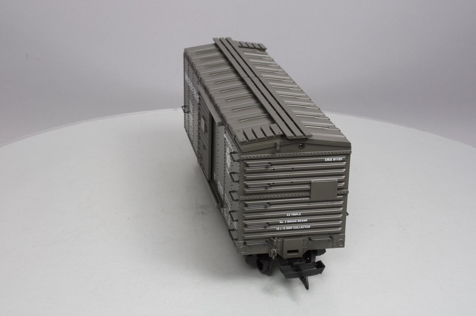 USA Trains R19071 G U.S. Army Ordinance Steel Box Car #91101 Green
