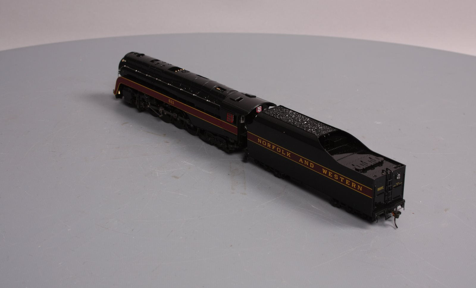 Broadway Limited 2550 HO Norfolk & Western Class J 4-8-4 Paragon2™ #611