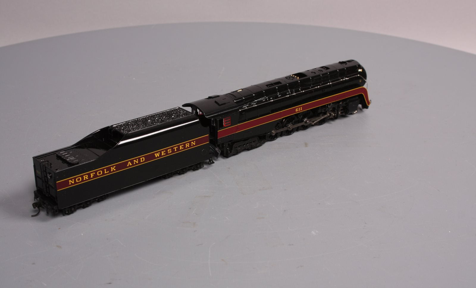 Broadway Limited 2550 HO Norfolk & Western Class J 4-8-4 Paragon2™ #611