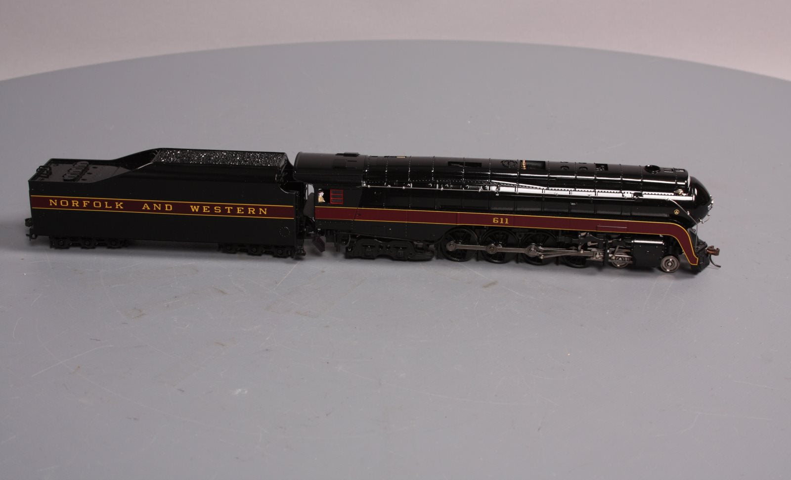 Broadway Limited 2550 HO Norfolk & Western Class J 4-8-4 Paragon2